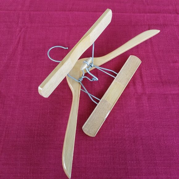 Vintage Regent 18” Solid Wood Heavy Duty Suit Hanger - Picture 5 of 14